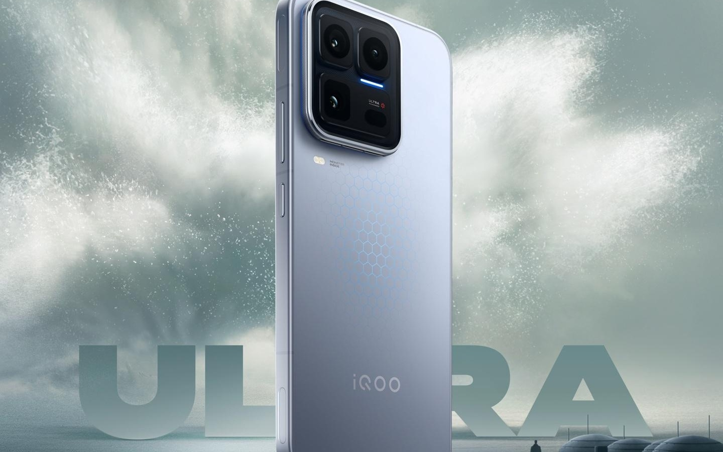 iQOO 15 Ultra手机双配色首发亮相，2月初见