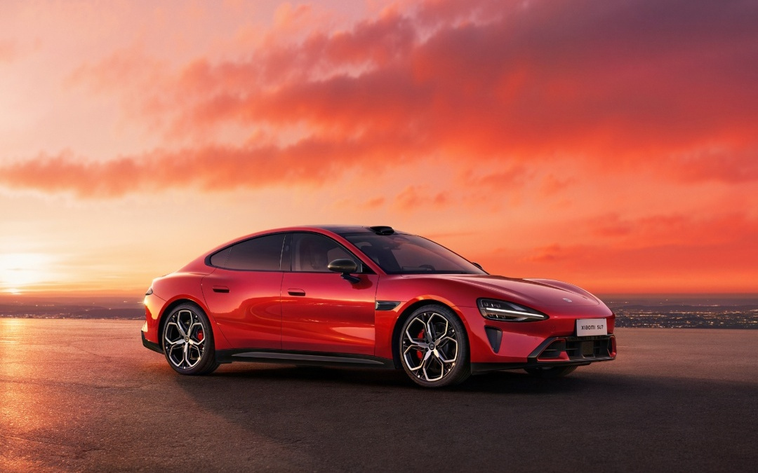 消失的「零百加速」，100% 合规的全新门把手：新一代 SU7 驶出新手村