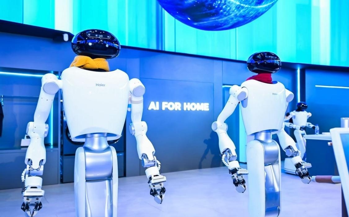 新华网科技观察丨具身智能机器人进入家庭还需要多久？