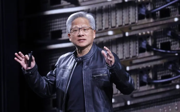 看完英伟达这赚钱速度,我觉得我手里的砖更烫了。。。