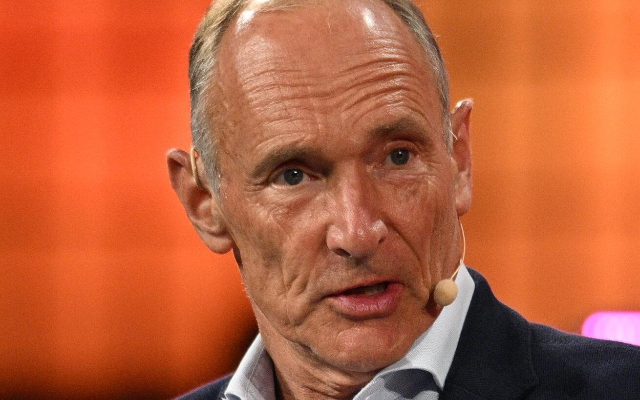 万维网之父Tim Berners-Lee痛斥算法“恶意优化”：助涨社会戾气