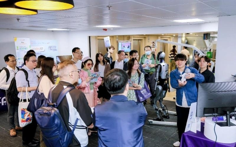 香港举办首届人工智能教育展，22项智能方案将赋能课堂