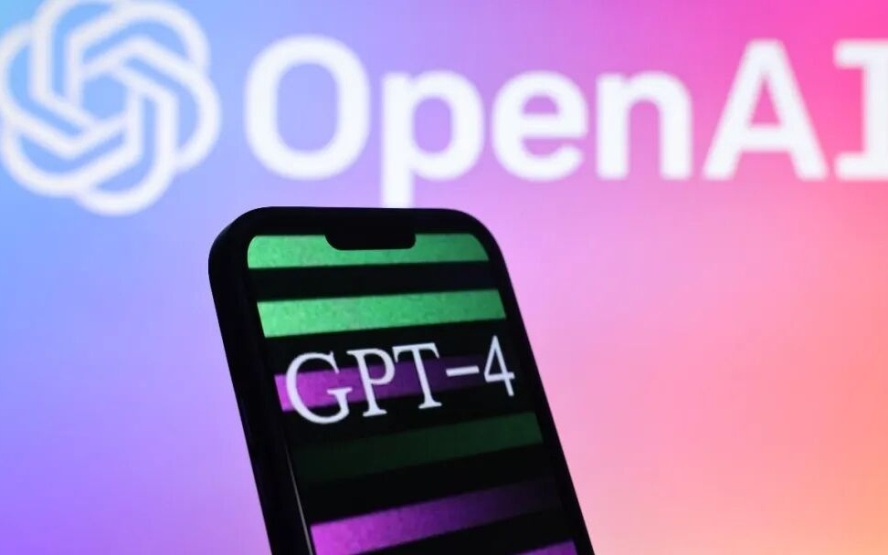 OpenAI首款硬件定了，下半年推出