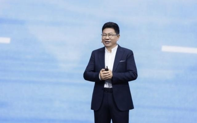智界独立由华为全面主导，鸿蒙智行内部赛马渠道成关键