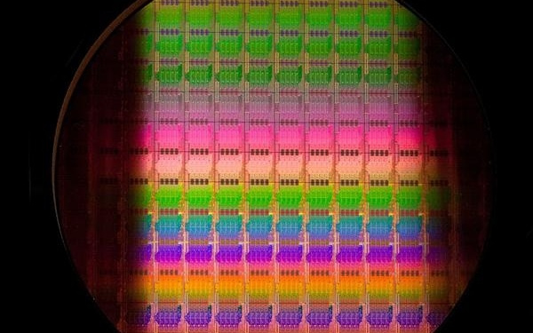 三星代工迎来大逆转！接连拿下NVIDIA、Tesla、AMD大单：Q4有望扭亏