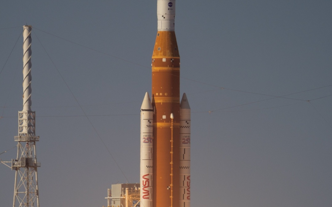 见证历史！半个世纪后，人类今日启程，重返月球轨道