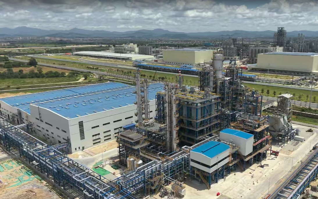 全球首套 20 万吨 / 年混合废塑料资源化综合利用项目试产成功