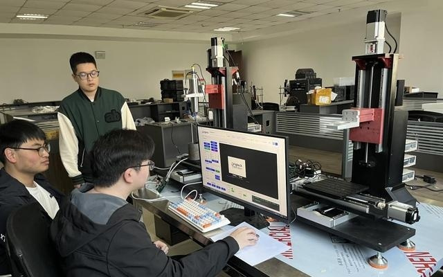 打破德日数十年技术垄断，连云港海州企业自研高精度测量仪量产下线