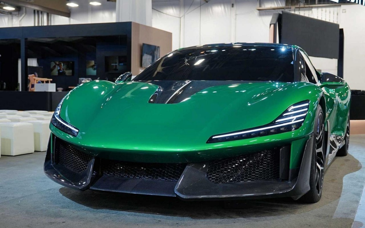 星空计划概念车首次亮相CES