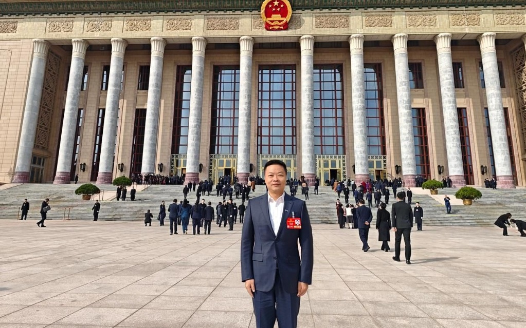 全国人大代表何小鹏：推动自动驾驶技术从L2跨越到L4，优化飞行汽车产业税收政策