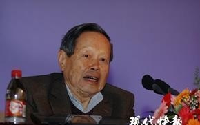 103岁杨振宁逝世，曾于东南大学的讲座中预测中国获诺奖前景
