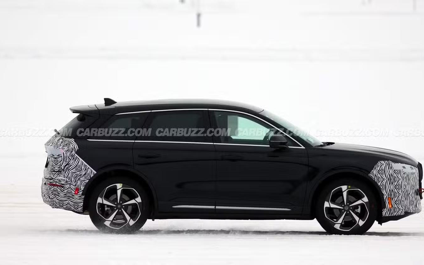 2027款林肯冒险家路测图曝光：换装独立中控屏