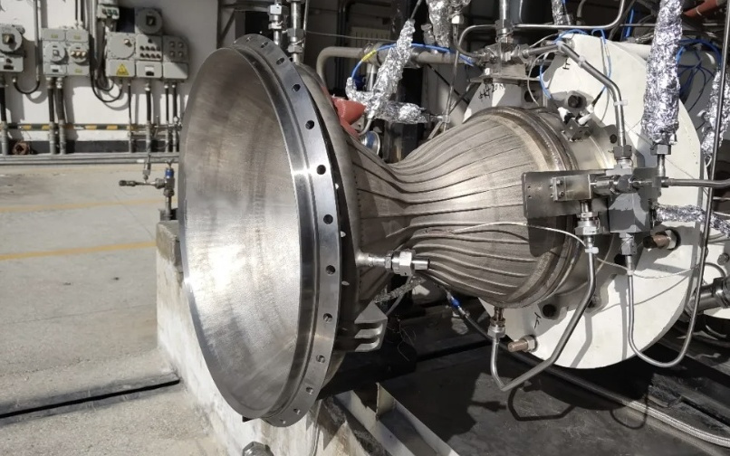 力擎四号上面级两型发动机完成边界试车考核