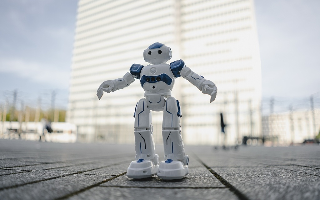 JoyInside入场，京东对年轻人的第一个AI LABUBU出手了