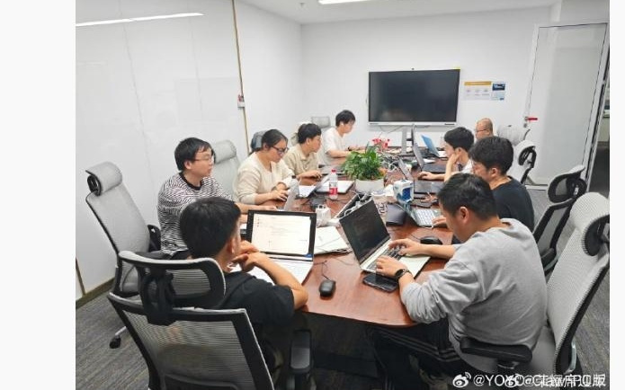 荣耀YOYO Claw PC版首曝，有望随MagicBook Pro 14一起亮相