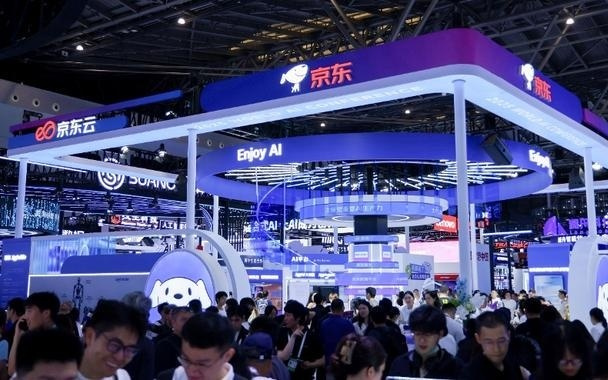 2025WAIC，各企业大模型王牌对决！一句话看懂亮点