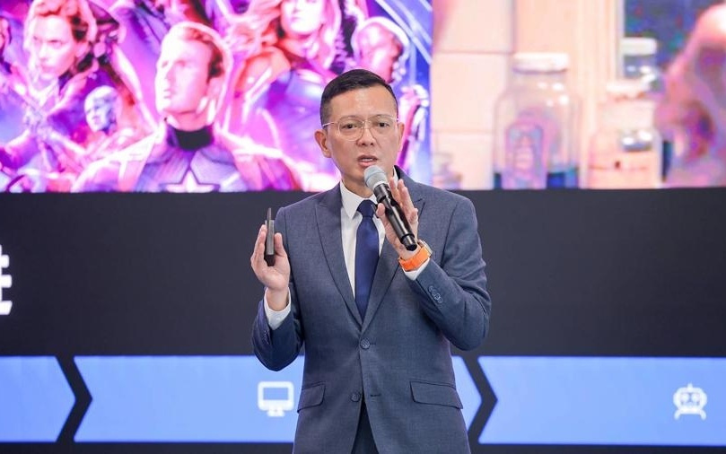 搭载人工智能，数字王国深化全面转型