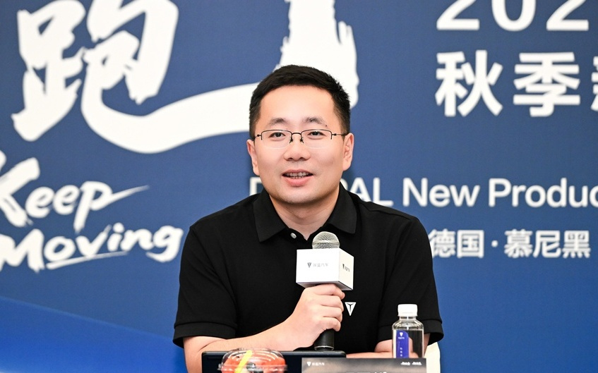 新总裁到岗，“不会讲故事”的深蓝汽车开始学说营销“脱口秀”？
