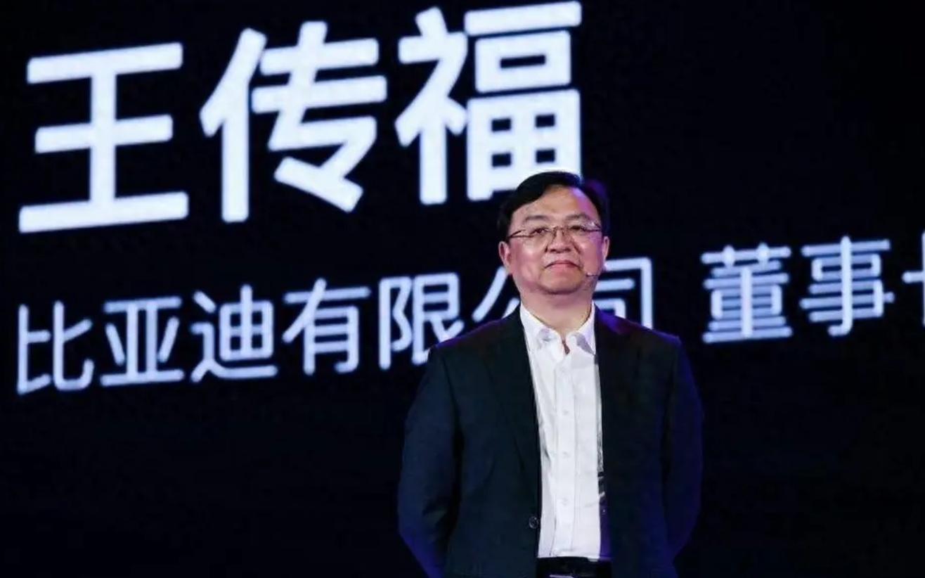 比亚迪7月产量罕见负增长，王传福550万辆年销售目标还能否达成？