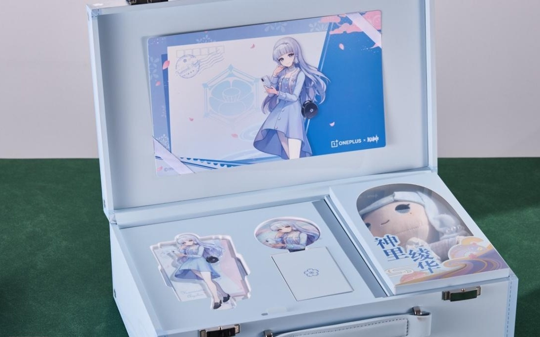 一加Ace 6T原神定制机开箱图赏：“白鹭公主”神里绫华再临