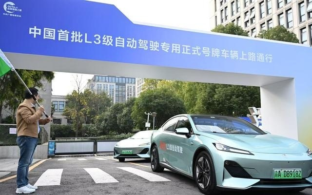 长安深蓝汽车首批46辆L3级自动驾驶车辆在重庆上路