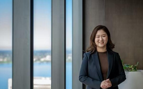 天齐锂业董事长蒋安琪：加强锂电材料上游研发与迭代能力建设 ｜ 两会声音