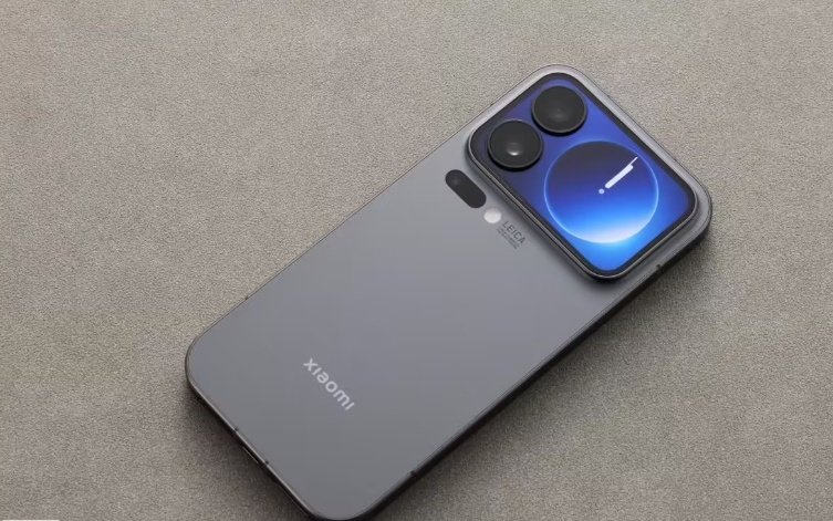 某母系小迭代旗舰新机曝光：极窄四等边大直屏、骁龙8E5平台