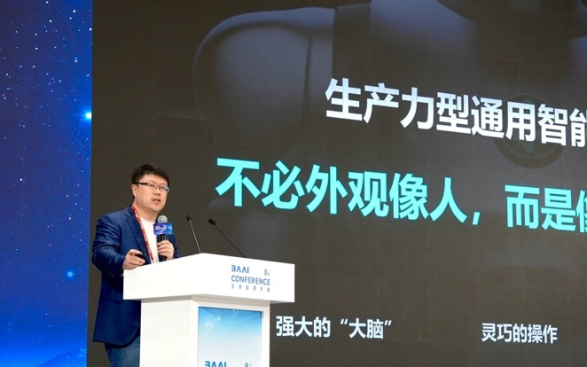 智平方郭彦东:世界模型不是VLA的竞争路线