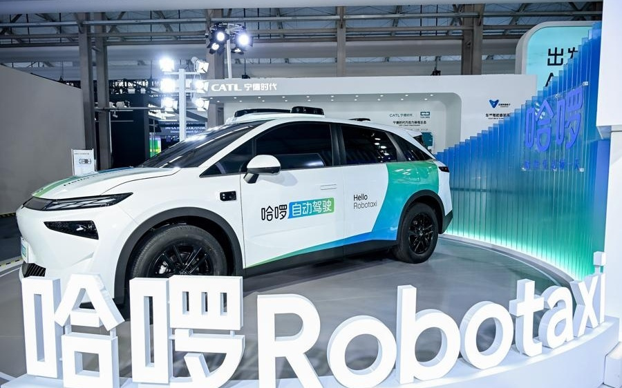 圆桌｜自动驾驶技术进入商业化前夜，如何加速Robotaxi落地？