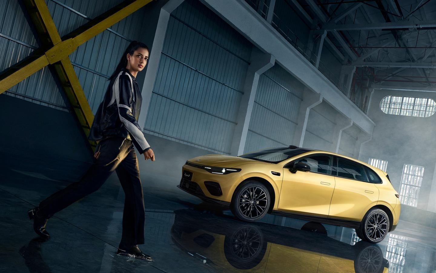 限时9.28万元起，零跑Lafa 5纯电运动两厢轿跑上市