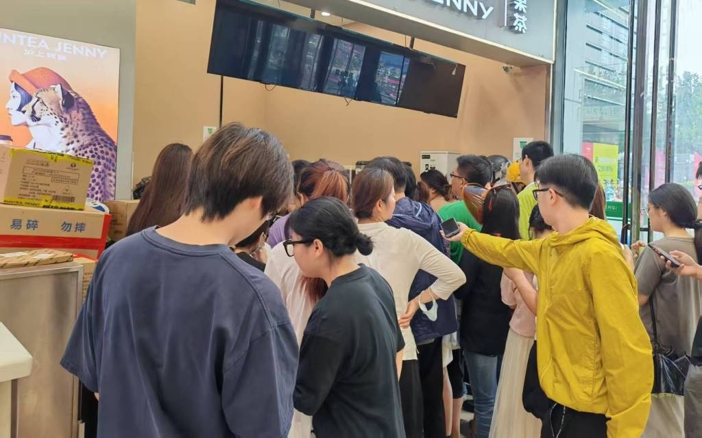 外卖补贴大战周末重启：集中在咖啡茶饮品牌，已有门店接近爆单