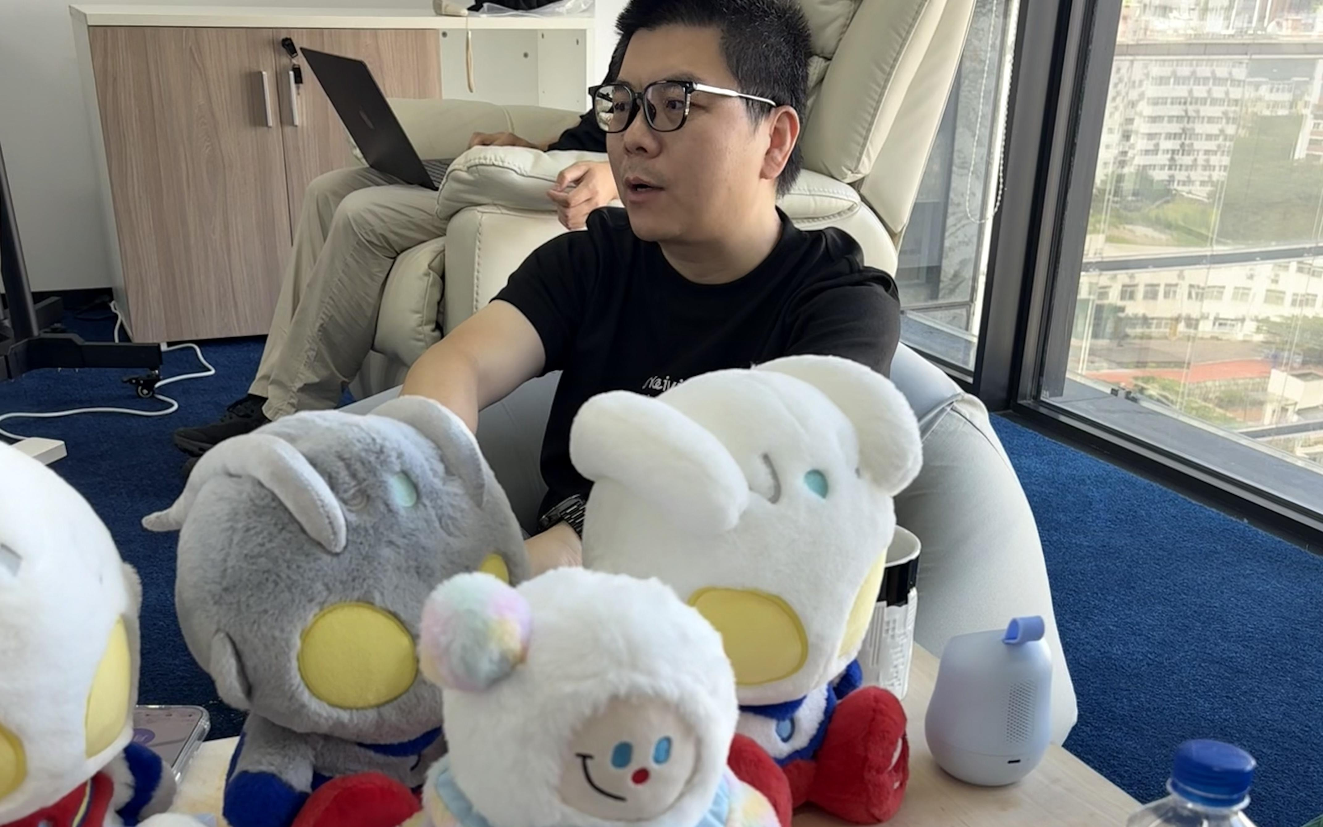 陪伴机器人，想做下一个泡泡玛特