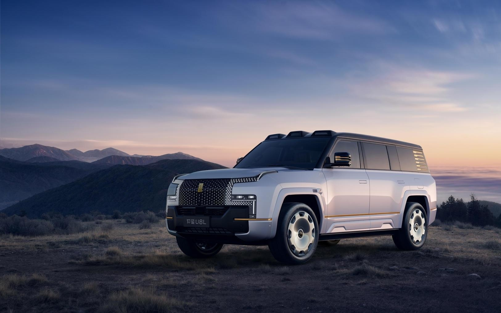 续航、操控、舒适全面进阶 仰望2026款旗舰车型重磅上市