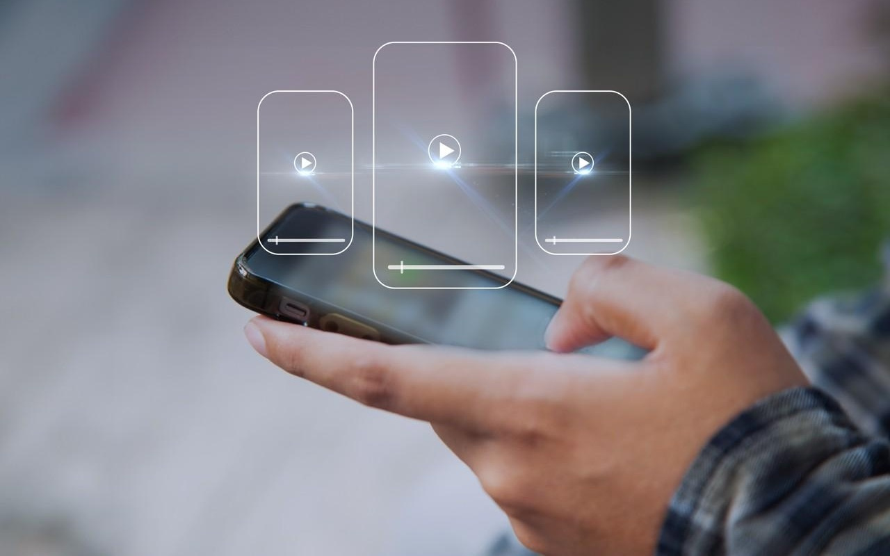 AI手机背后的“路”和“墙”：“豆包们”的权利和“微信们”的担忧