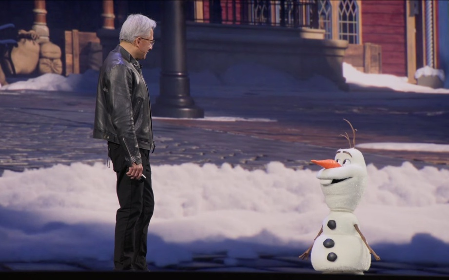 到2027年AI芯片营收1万亿美元！黄仁勋：Token是AI时代基石，“龙虾”将成个人操作系统