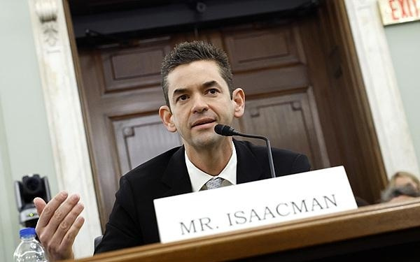 马斯克盟友：美国错一步，就追不上中国