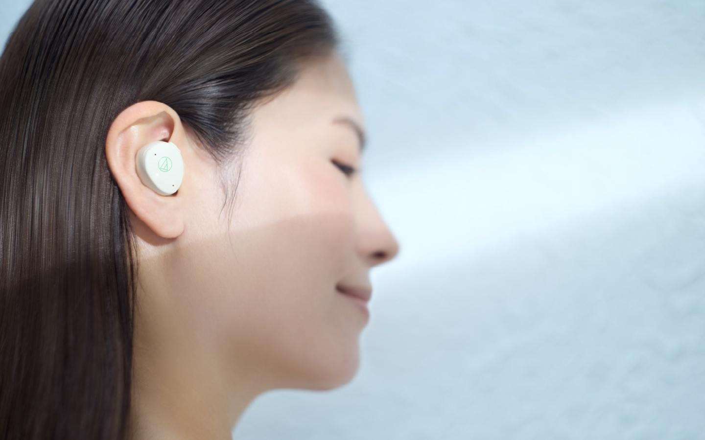 铁三角推出助听子品牌MIMIO，首发助听耳机、电视扬声器