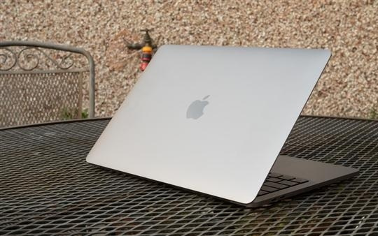 全新MacBook Pro即将发布：首发M5 Pro/Max芯片