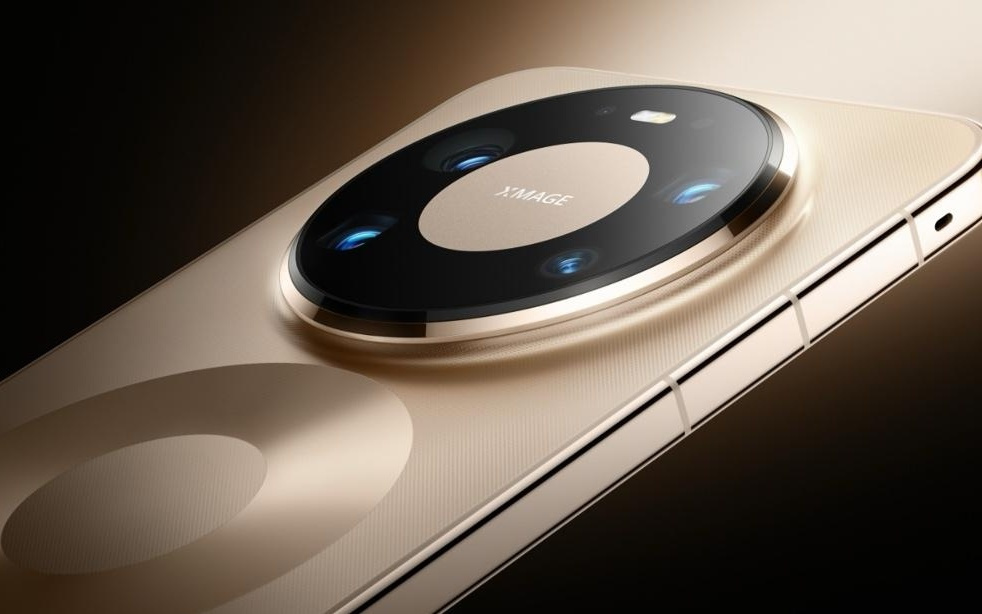 华为Mate 80 Pro Max手机官宣明天开启「30天预约申购」