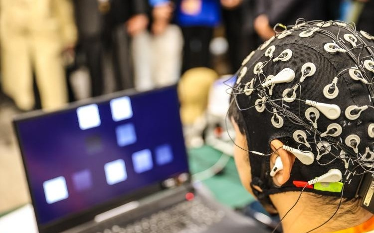 脑机接口从顶尖玩家走向“草根创新”，背后是上海的生态逻辑