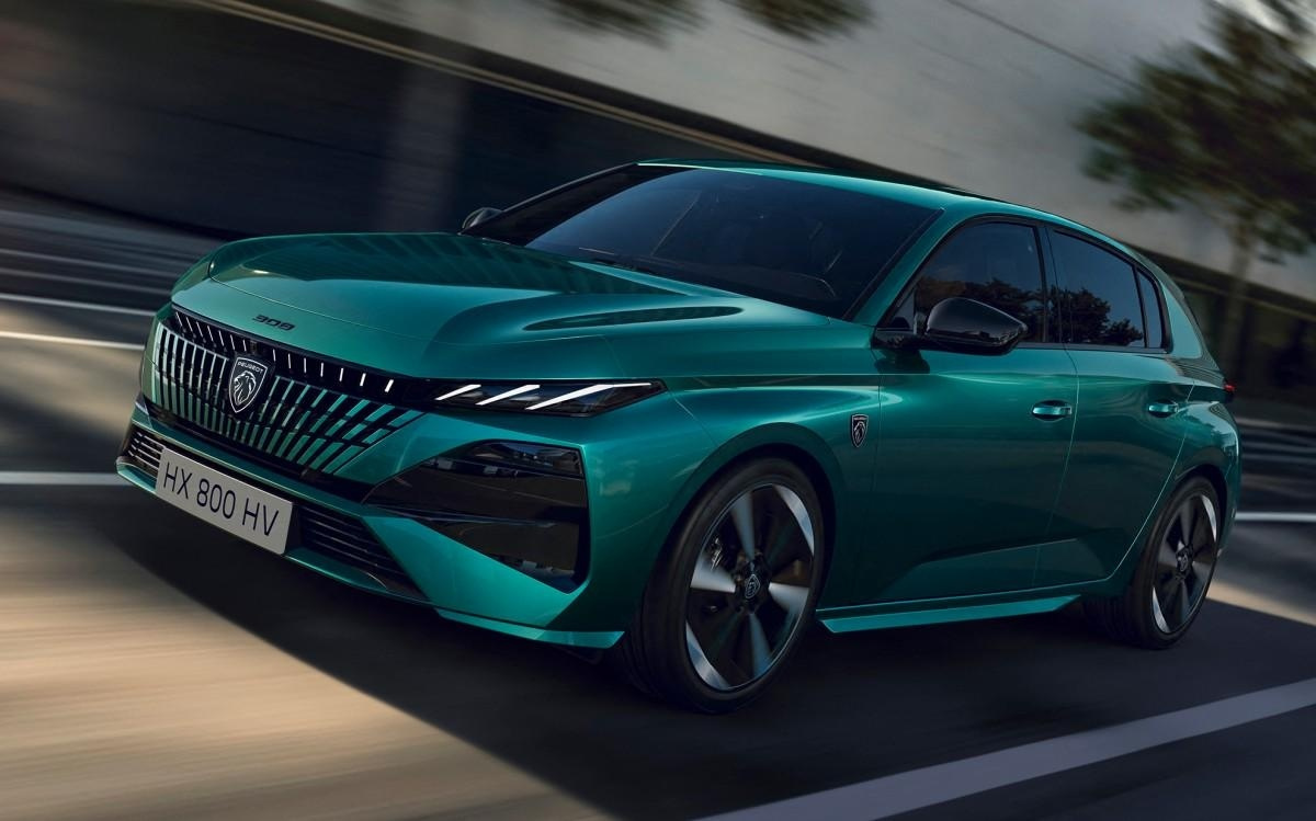标致新款 E-308 / E-308 SW 发布：外观更犀利，续航 450km