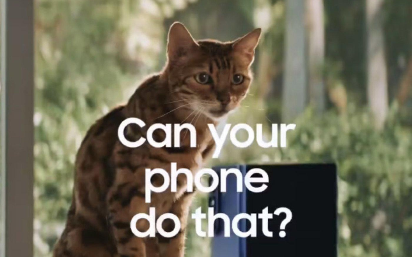 比华为多个屏幕但更厚重，三星要用三折叠跟苹果硬碰硬