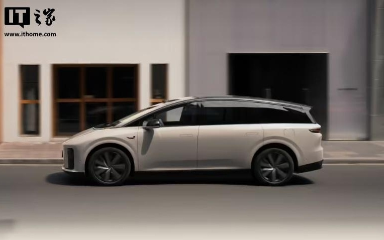消息称理想重点调整30万元级车型：纯电持续迭代，增程精简SKU