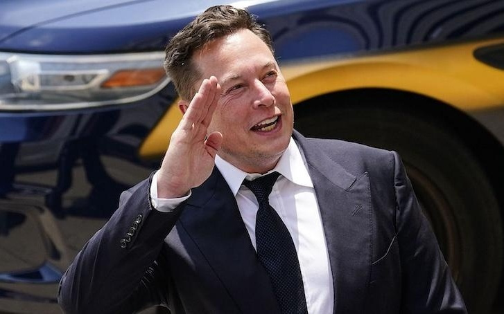 马斯克一个举动，特斯拉市值1.6万亿美元站上历史新高