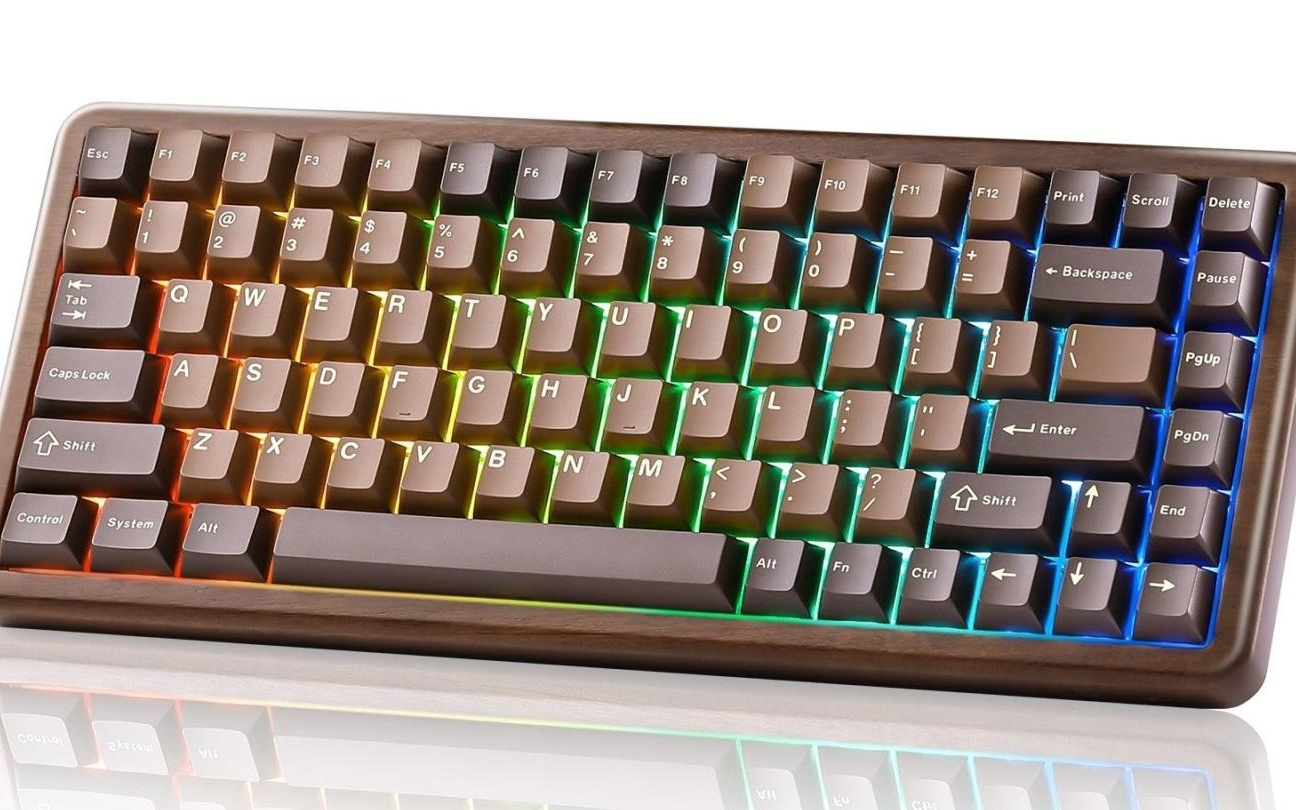 YUNZII推出WOOD 68 / WOOD 84机械键盘，外壳为胡桃木材质