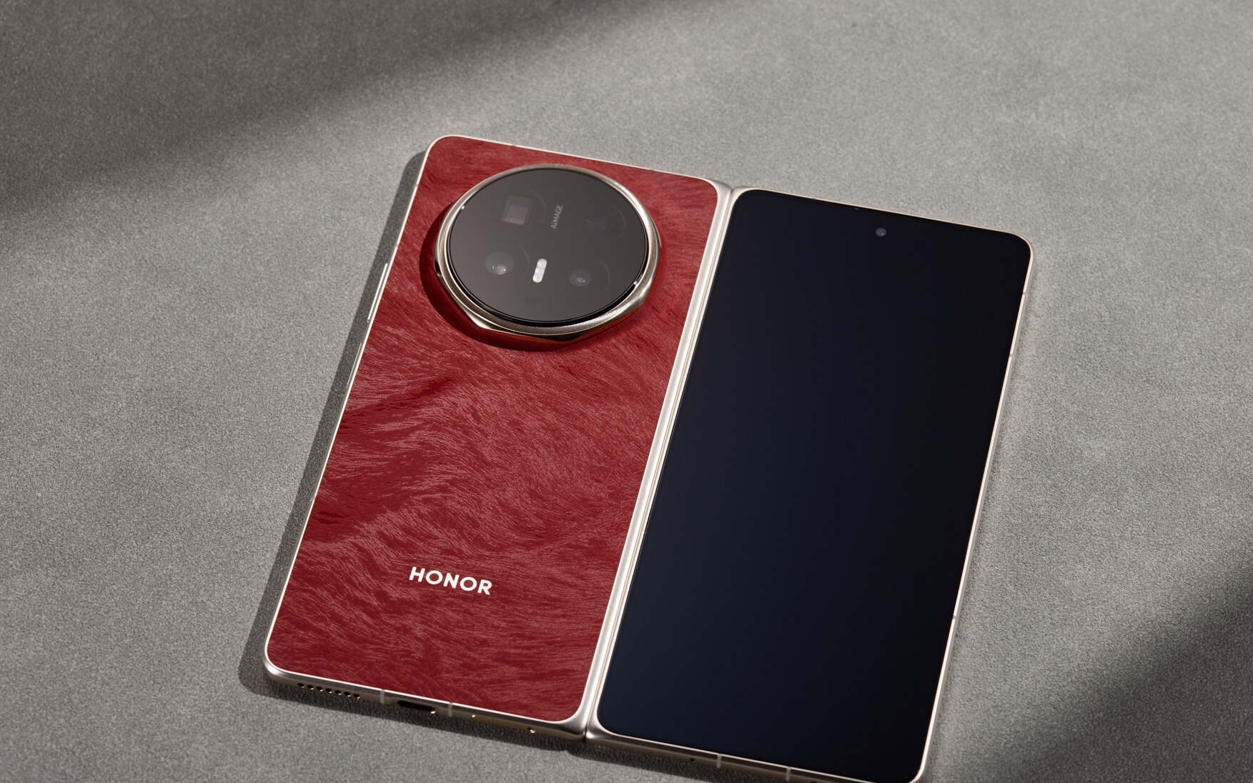 荣耀Magic V6折叠屏手机升级支持苹果AirPods互联等功能