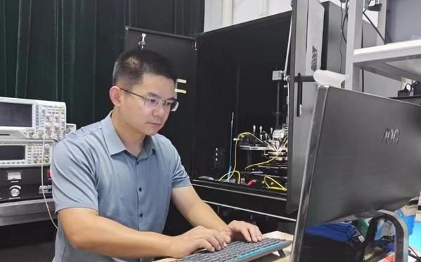 上海用原子造芯片路线图曝光：5年内靠全国产实现1纳米