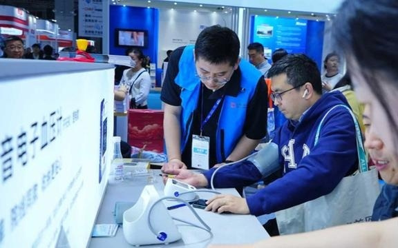 百年柯氏音“电子化”终落地，血压监测迈入精准透明新阶段