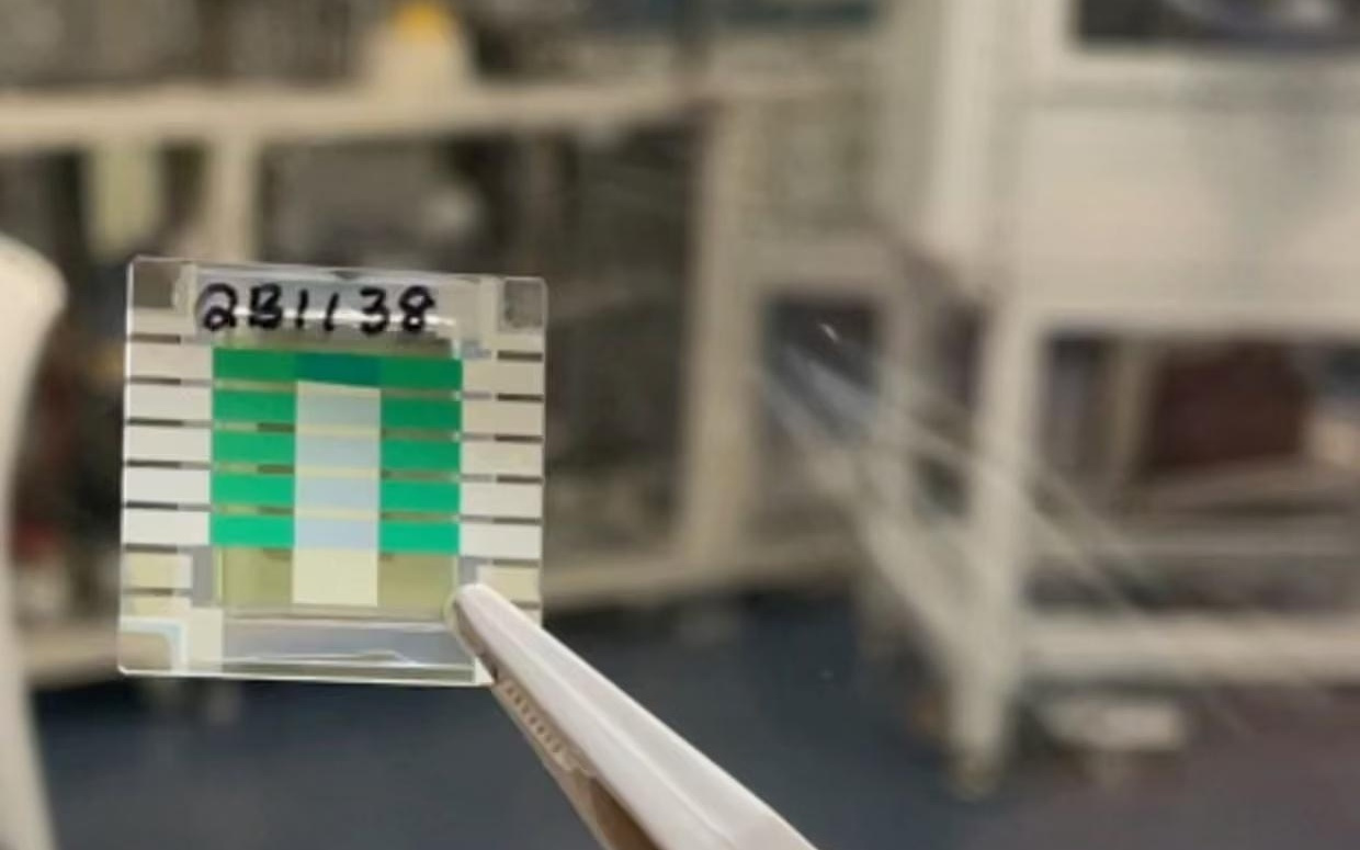 全球首个概念验证量子电池问世：实现“飞秒充电，纳秒储能”