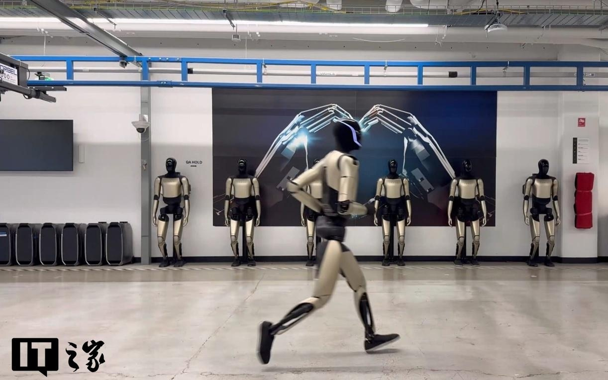 特斯拉发布Optimus人形机器人跑步视频，刷新“个人”最佳成绩